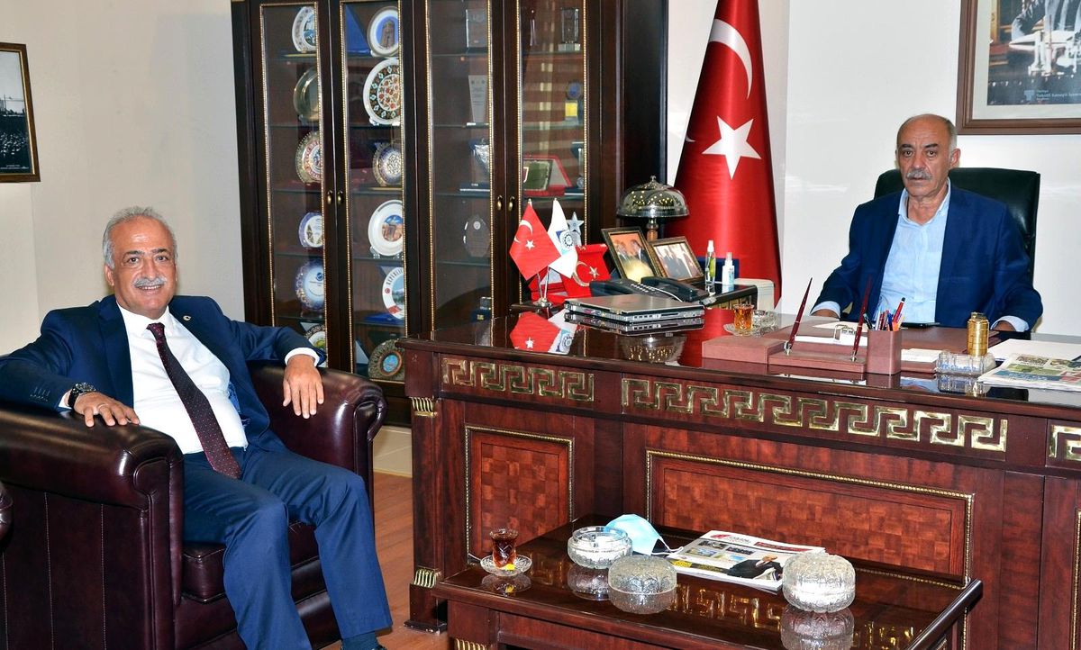 Rektör Çomaklı'dan Başkan Yücelik'e ziyaret