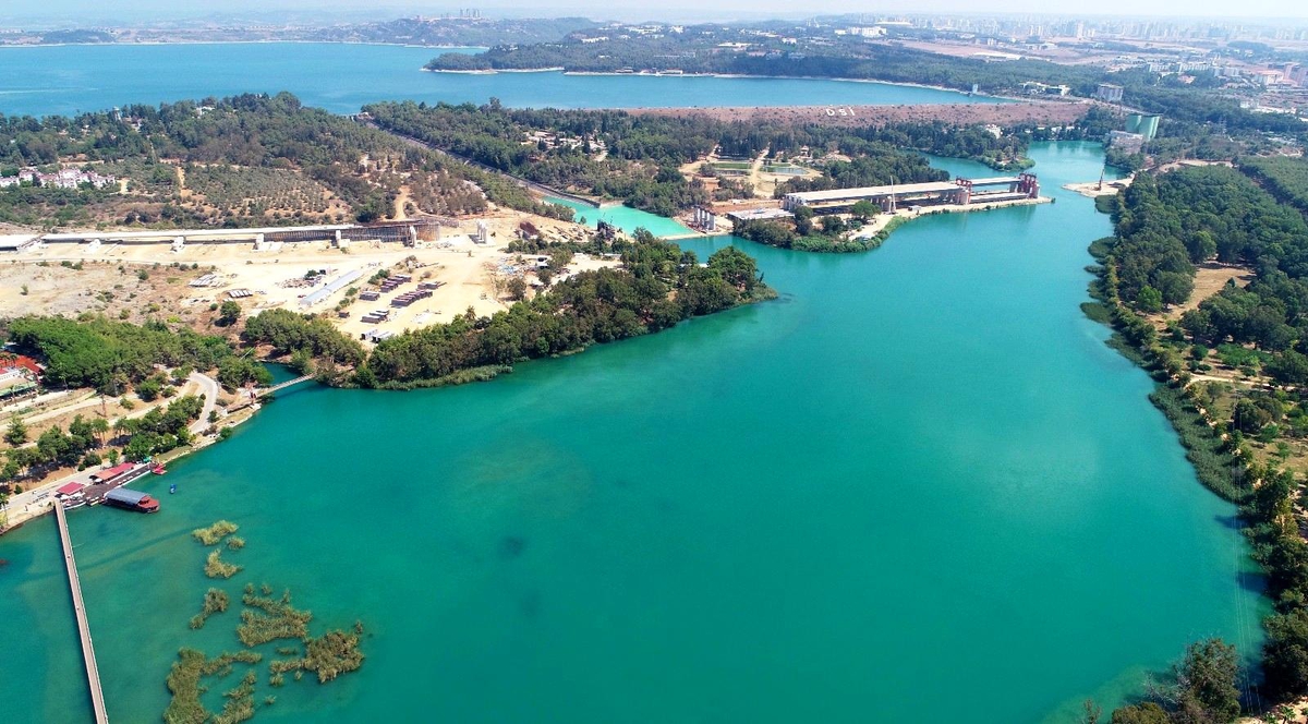 Türkiye'nin en uzun 4. köprüsünde inşaat sürüyor