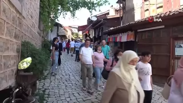 3 bin yıllık geçmişi olan tarihi ilçe ziyaretçilerin tercihi oldu