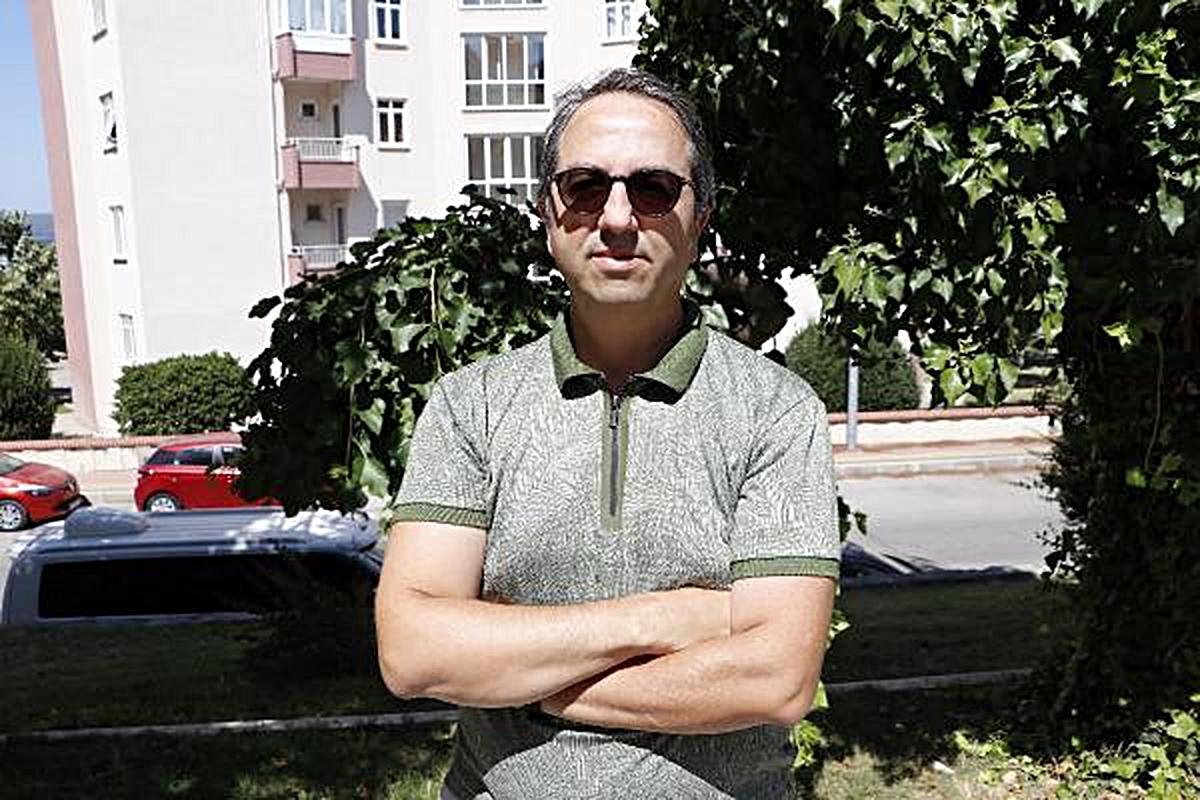 'AŞI KARŞITLARI, ARGÜMANLARI ÇÜRÜDÜKÇE SALDIRGANLAŞIYOR' - Vimarsana News