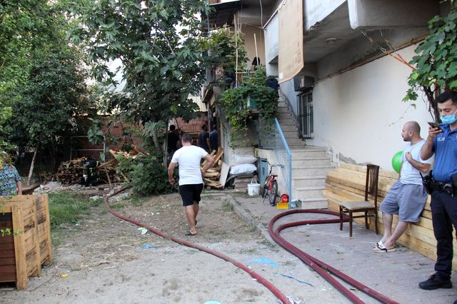 atolyesindeki yangini sondurmek isterken duma 4 14345234 o