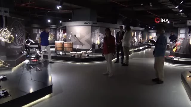 Bursa'nın birinci Müzik Enstrümanları Müzesi Nilüfer'de açıldı