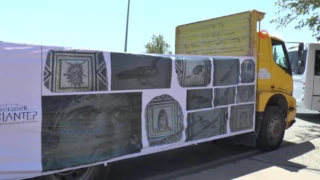 "Çingene Kızı" mozaiğinin replikaları ABD için yola çıktı