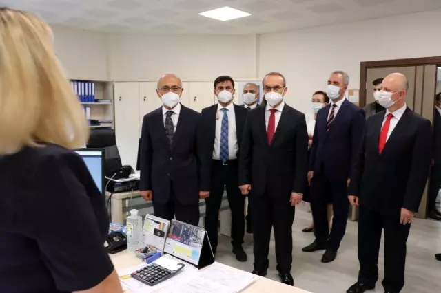 hazine ve maliye bakani lutfi elvan kocaeli d 2 14345162 o