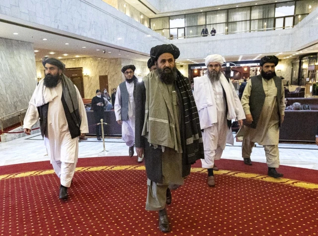 Taliban'ın Siyasi Ofis Lideri Birader, Kabil'de