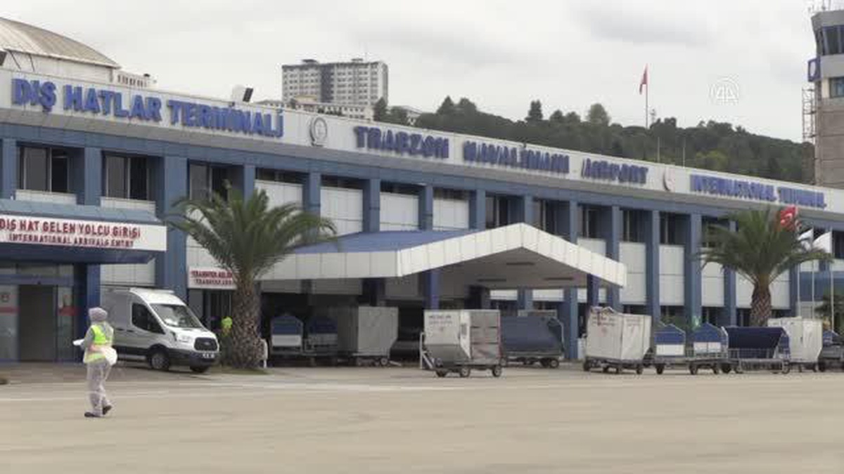 Trabzon Havalimanı, pistinde oluşan ondülasyonun giderilmesinin ardından yeniden uçuşlara açıldı - Vimarsana News