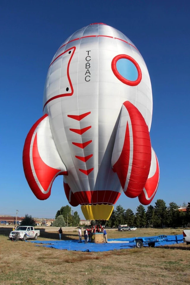 Türkiye'nin ilk özel şekilli balonları üretildi
