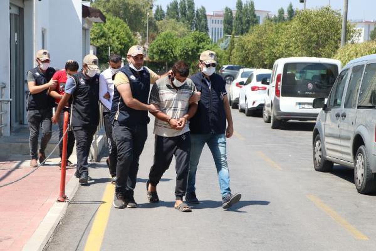 Son dakika haberleri: ADANA'DAKİ DEAŞ OPERASYONUNDA 4 TUTUKLAMA - Vimarsana News