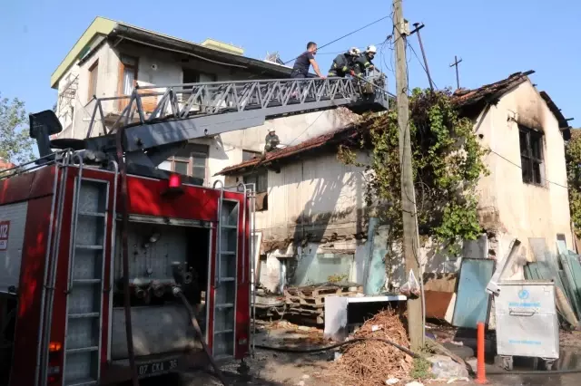 Antalya'da gecekondu yangında kullanılamaz hale geldi