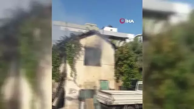 Antalya'da gecekondu yangında kullanılamaz hale geldi