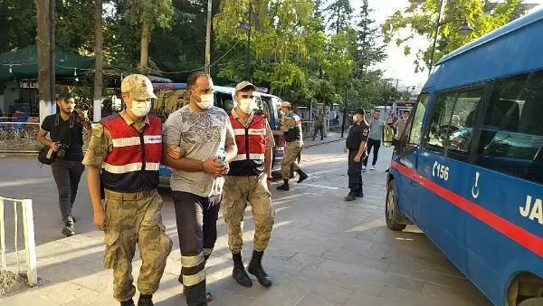 Son dakika haber | Düğünde 2 kişi silahla yaralandı, muhtar gözaltına alındı (2)