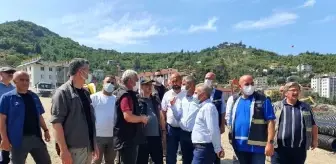 Pınarbaşı: Enerji ve Tabii Kaynaklar Bakanı Dönmez, afet bölgesinde incelemelerde bulundu Pınarbaşı: Enerji ve Tabii Kaynaklar Bakanı Dönmez, afet bölgesinde incelemelerde bulundu