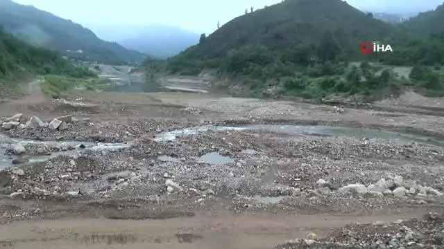 Geçtiğimiz yıl Giresun'da yaşanan selde şehit olan 5'i jandarma 6 kişi anıldı