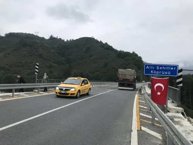 Sel afetinin birinci yılında şehit askerler ile kayıp operatör anıldı