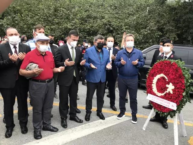 Sel afetinin birinci yılında şehit askerler ile kayıp operatör anıldı