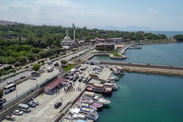 Son dakika: Van Gölü, Sahil Güvenlik Komutanlığına emanet