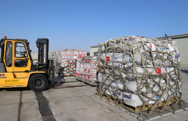 Türkiye'den deprem ile sarsılan Haiti'ye yardım eli