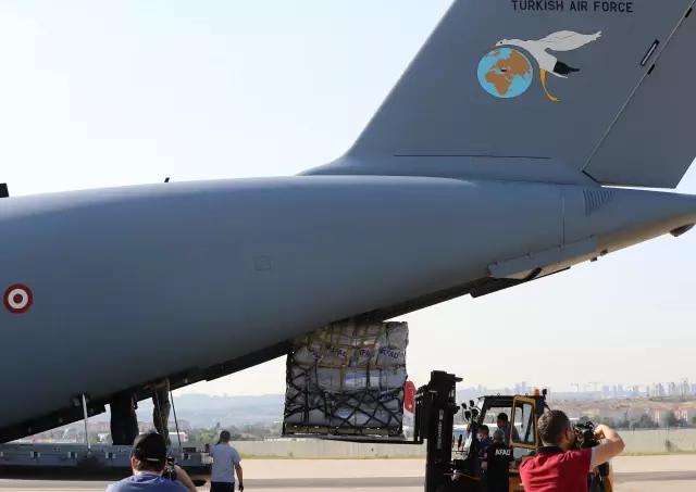Türkiye'den deprem ile sarsılan Haiti'ye yardım eli