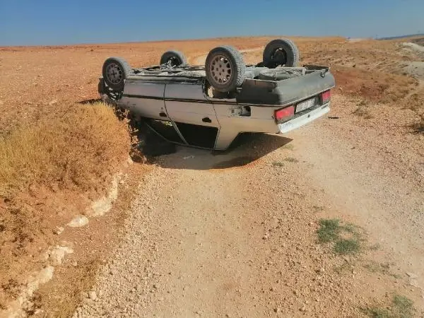 Besni'de, takla atan arabadaki 4 kişi yaralandı