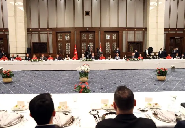 Cumhurbaşkanı Erdoğan: Türkiye 13 madalya kazanarak bir rekora imza attı