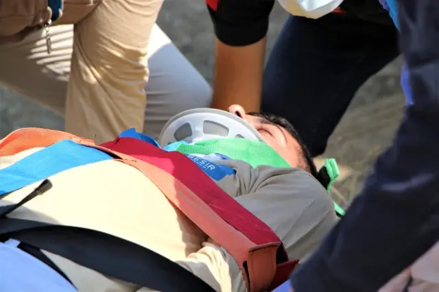 Elazığ depreminin merkez üssünde enkaz arama ve kurtarma tatbikatı