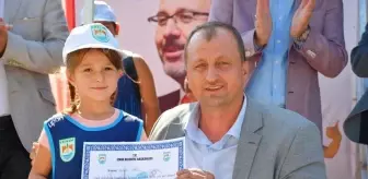 Mahmut Dede: İznik Belediyesi tarafından açılan yüzme kursunda sertifika heyecanı yaşandı Mahmut Dede: İznik Belediyesi tarafından açılan yüzme kursunda sertifika heyecanı yaşandı