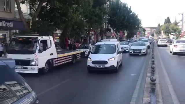 Kadıköy'deki trafik kazasında 2 kişi yaralandı