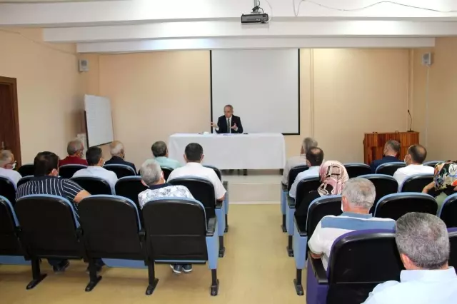 Kaymakam Pişkin, afet bölgesi için maaşını bağışladı