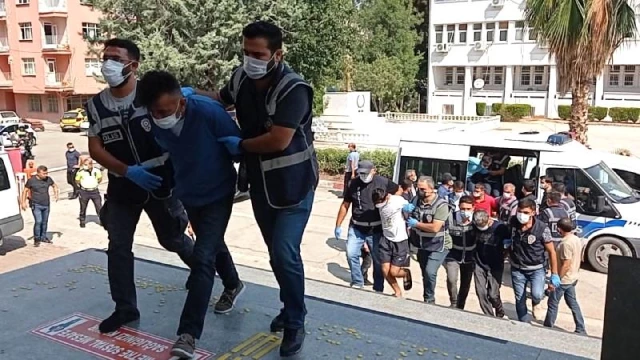 Kozan'da uyuşturucu çetesi çökertildi: 10 tutuklama