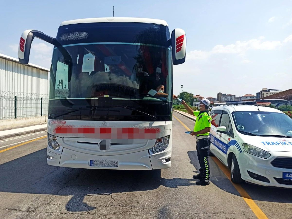 Malatya'da yolculara korona virüs uyarısı