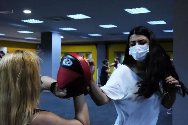 Maltepeli kadınlar şiddete karşı Krav Maga öğreniyor