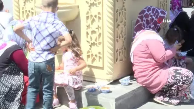 Şahinbey'de aşure geleneği sürüyor