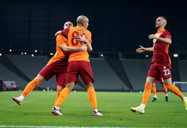 Süper Lig: Galatasaray: 1 - Hatayspor: 1 (İlk yarı)
