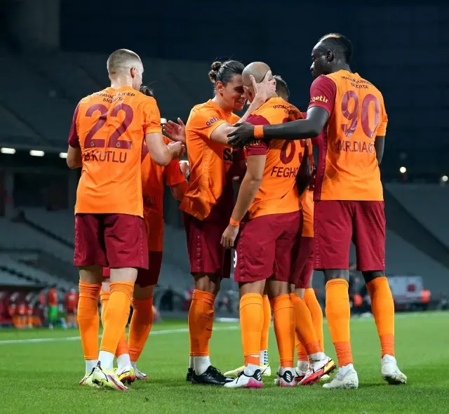 Süper Lig: Galatasaray: 1 - Hatayspor: 1 (İlk yarı)
