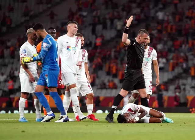 Süper Lig: Galatasaray: 1 - Hatayspor: 1 (İlk yarı)