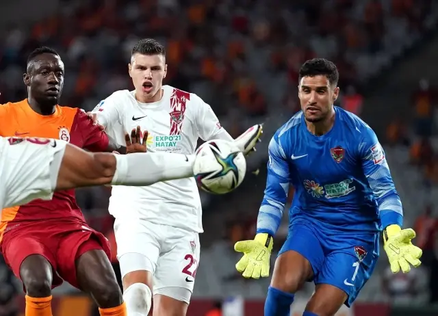 Süper Lig: Galatasaray: 1 - Hatayspor: 1 (İlk yarı)