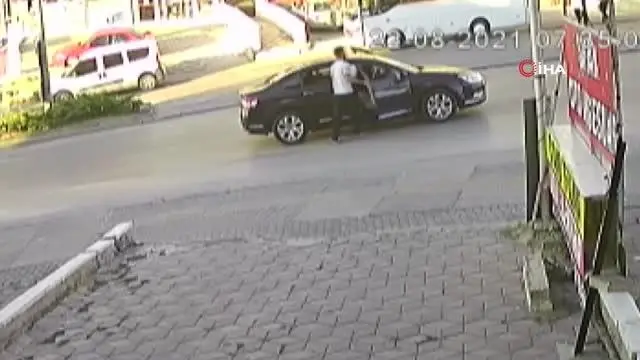 Trafik magandaları güvenlik kamerasına yakalandı