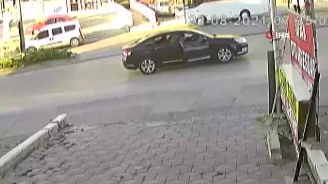 Trafik magandaları güvenlik kamerasına yakalandı