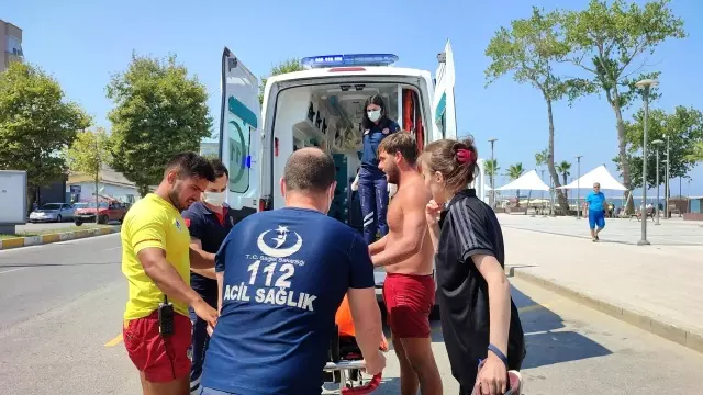 Son dakika! 13 yaşındaki kız, cankurtaranın dikkati sayesinde ölümün kıyısından kurtarıldı