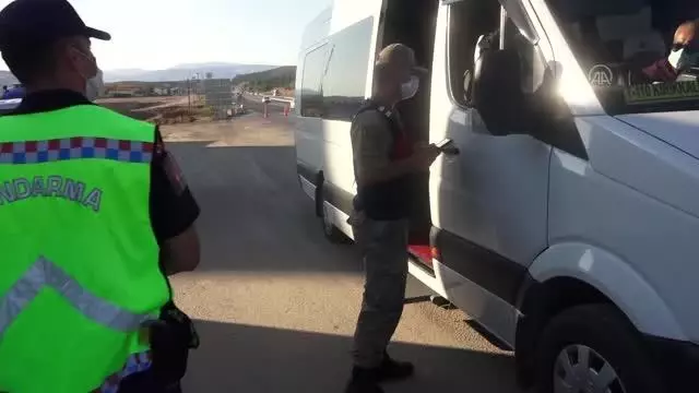 KIRIKKALE - HES kodu sorgusunda temaslı olduğu belirlenen yolcuya 4 bin 50 lira ceza yazıldı