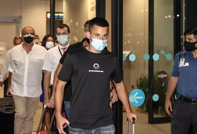 Galatasaray'ın transferi Olimpiu Morutan İstanbul'da