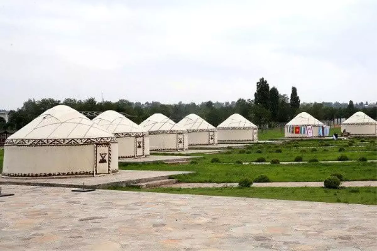 Muş'un Malazgirt ilçesinde, Malazgirt Zaferi'nin 950. yılı kutlama etkinliklerin düzenleneceği alandaki çalışmalar tamamlandı