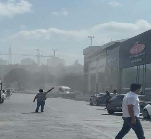 Son dakika! İkitelli'de iş yeri çöktü, olay yerine ekipler sevk edildi Son dakika! İkitelli'de iş yeri çöktü, olay yerine ekipler sevk edildi