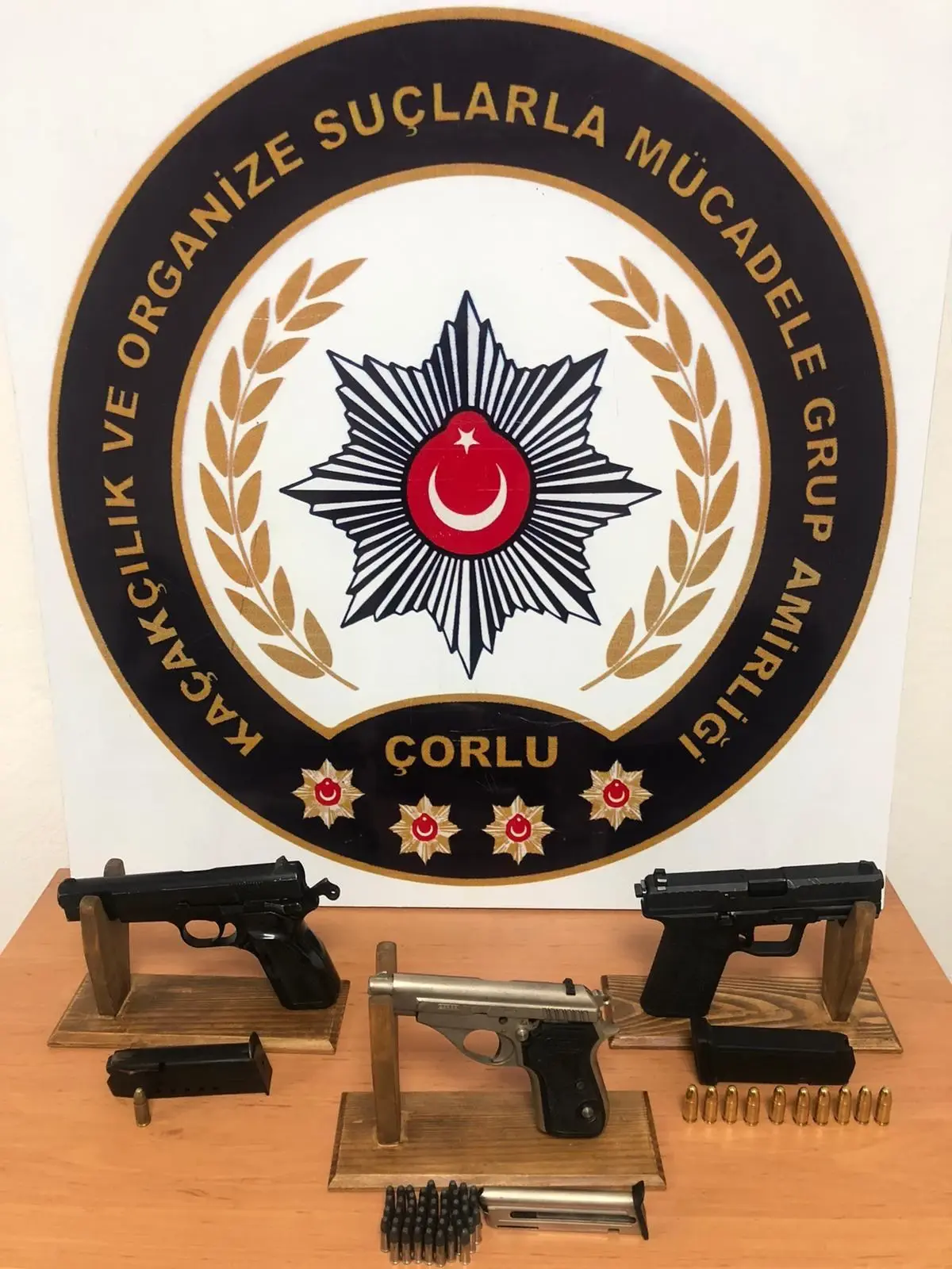 Tekirdağ'da 3 ruhsatsız silah ele geçirildi, 2 kişi gözaltına alındı