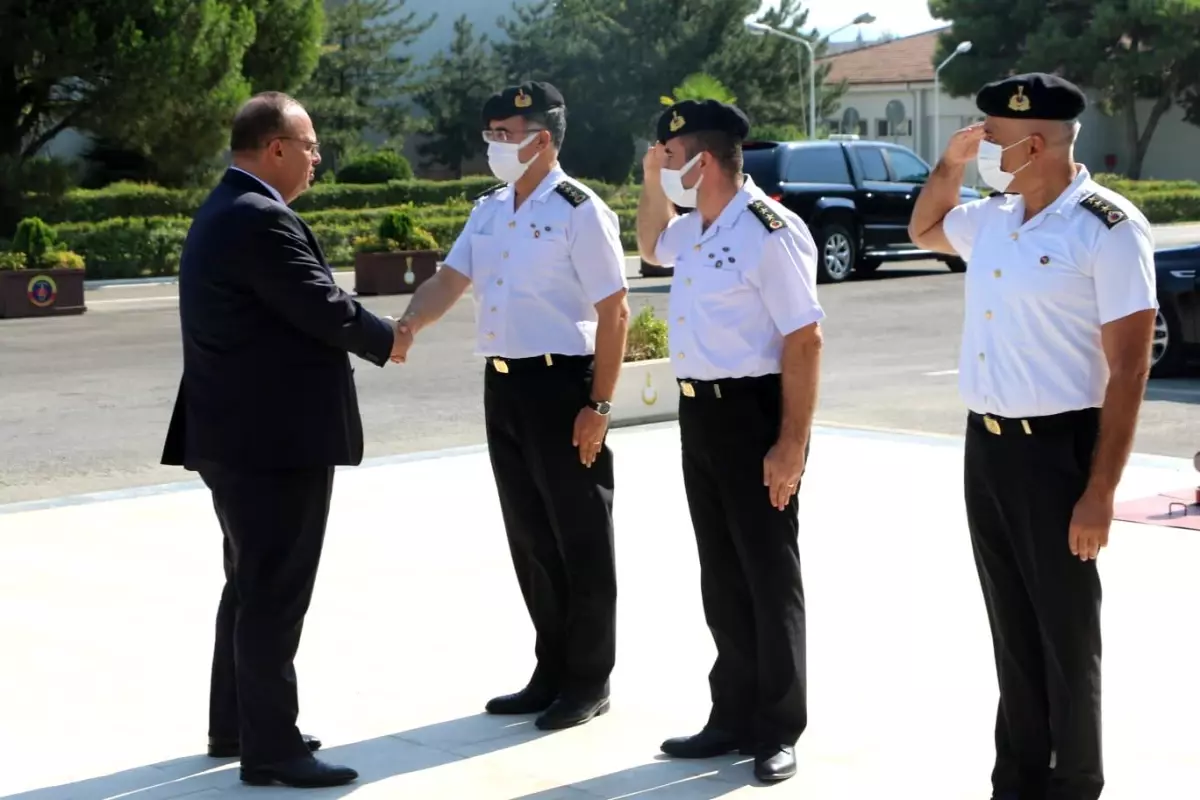 Vali Canbolat, İl Jandarma Komutanı Saraç'a Veda Ziyaretinde Bulundu