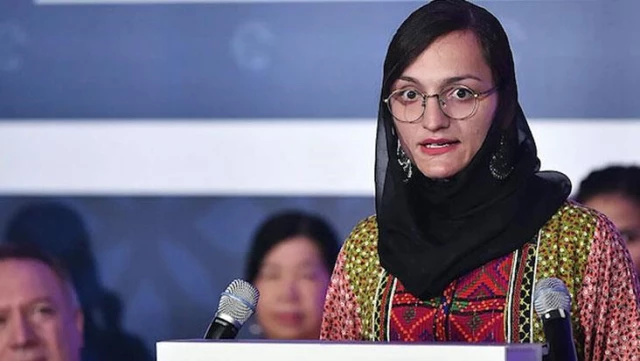 Afganistan'ı terk eden ülkenin birinci bayan belediye lideri Ghafari, Taliban önderine seslendi: Ortaya çık