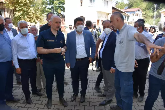 Bakan Karaismailoğlu, Bartın'da sel bölgesinde incelemelerde bulundu