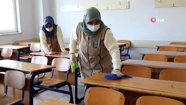 Eyüpsultan'da okullar eğitime hazır hale getiriliyor