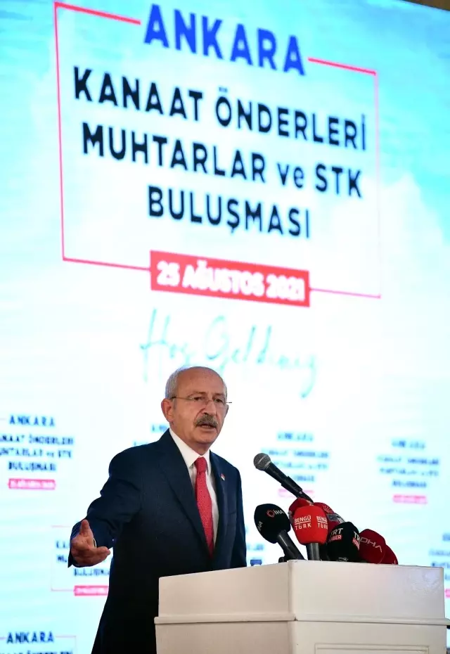 CHP Genel Başkanı Kemal Kılıçdaroğlu, muhtarlar, STK temsilcileri ve kanaat önderleri buluşmasına katıldı