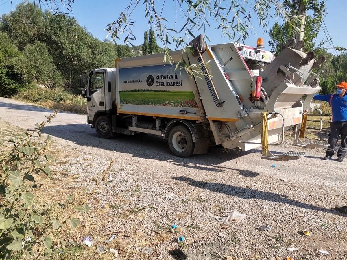 Kütahya İl Özel İdaresi'nden 546 köye çöp toplama hizmeti